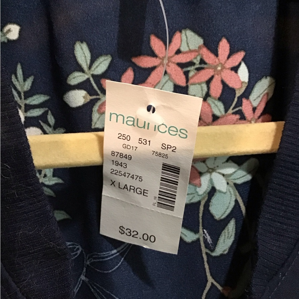 Floral Women's Jacket  New with tags size extra large Maurices- Navy - Picture 12 of 12